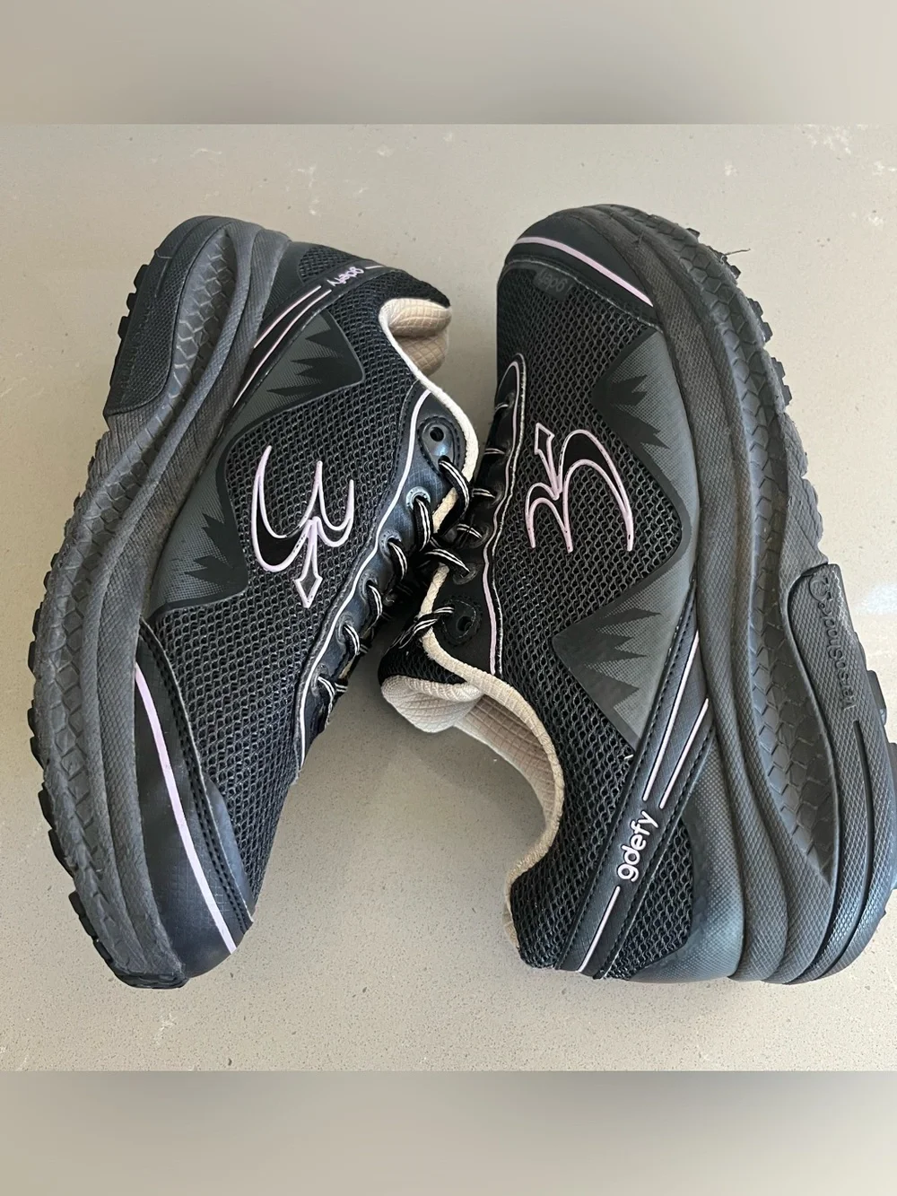 GDEFY Women’s 10 Black Purple Gravity Defyer Comfort Fit ION Athletic Shoes